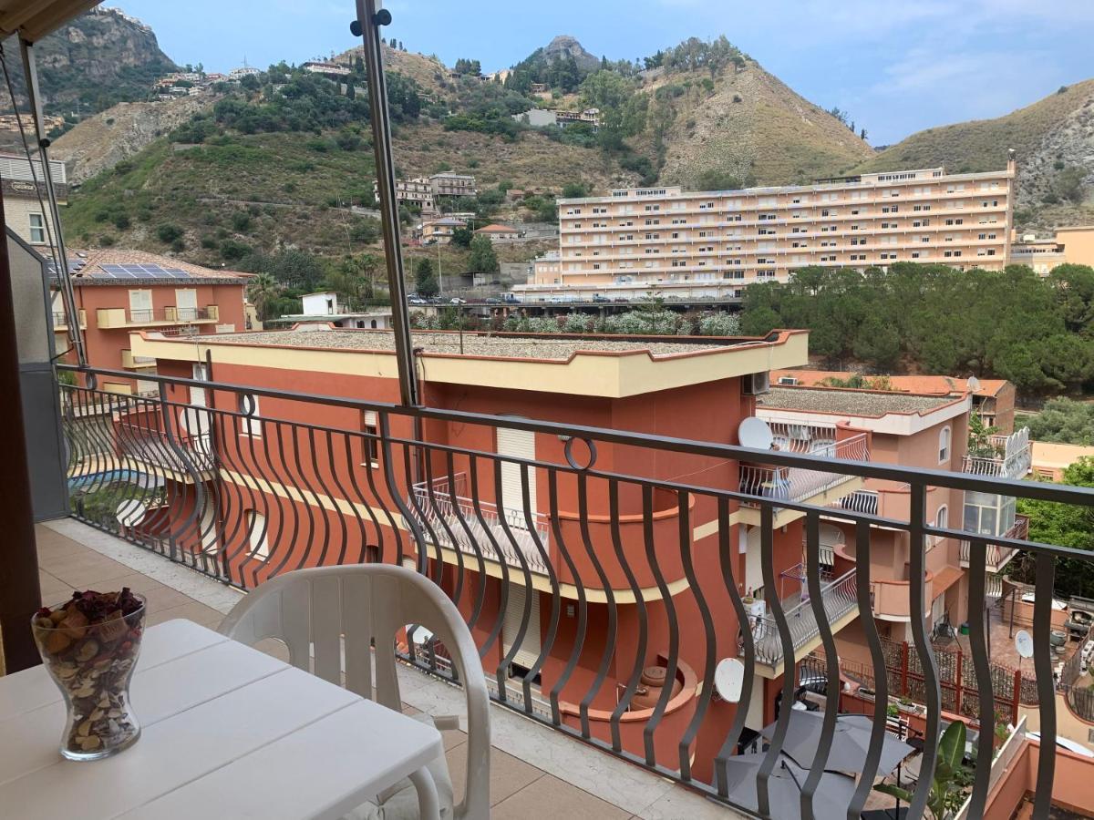Residence La fenice FF Giardini-Naxos Exterior foto